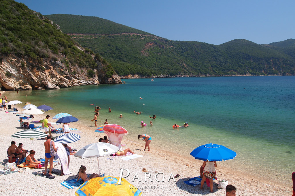 Agios Giannakis beach
